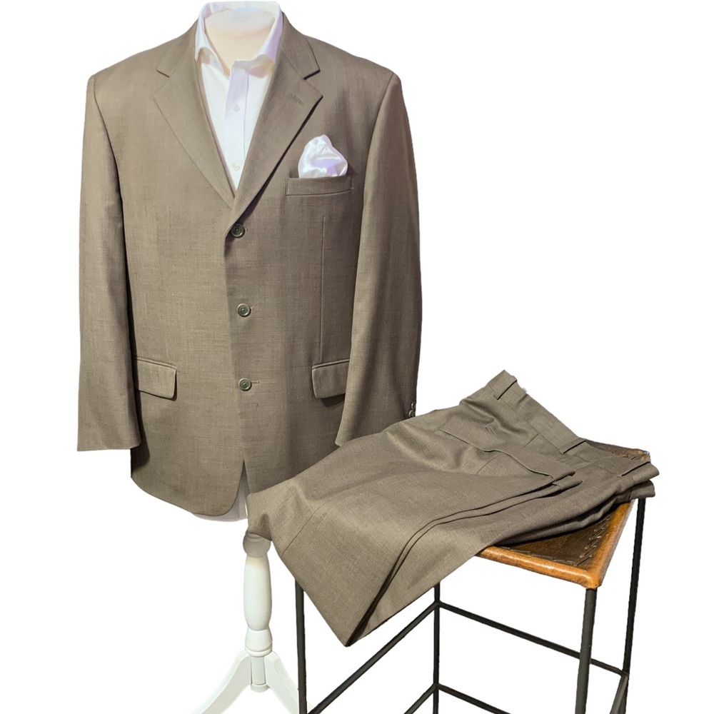 Men Suit! - image 1